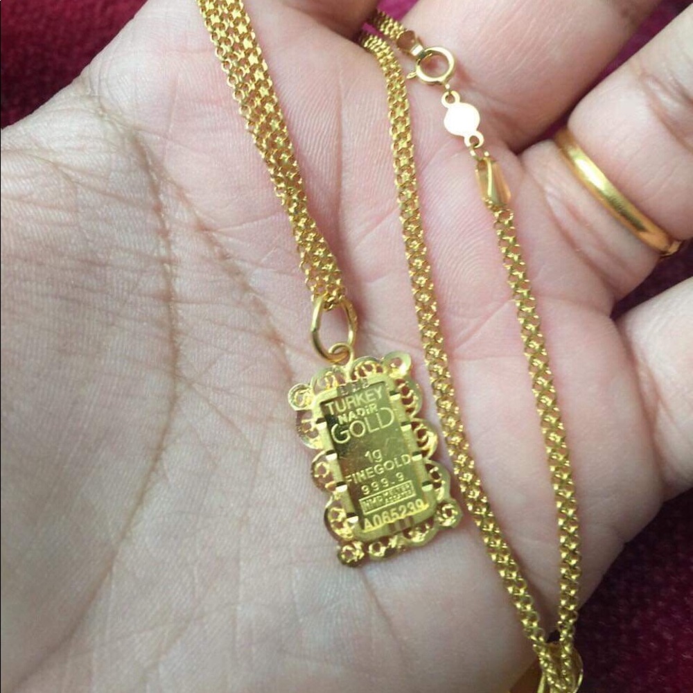 24 karat golden necklace